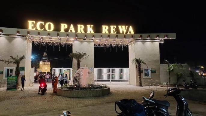 Hotel Eco Park Rewa Bagian luar foto