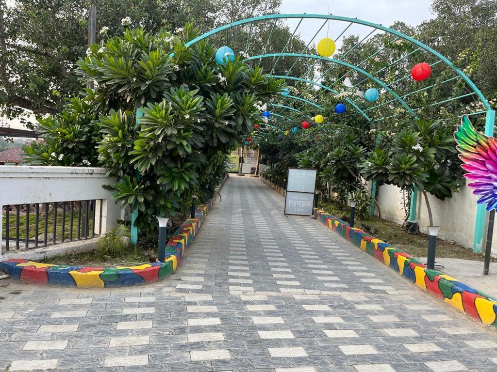 Hotel Eco Park Rewa Bagian luar foto