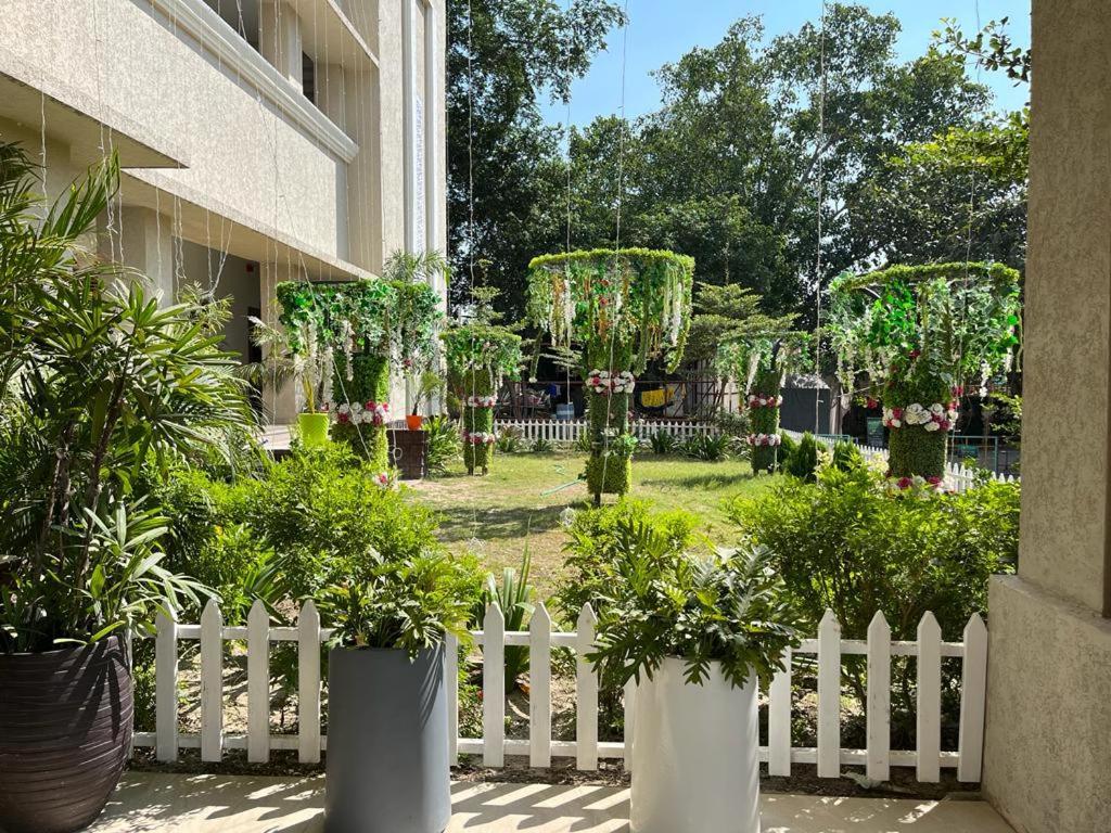 Hotel Eco Park Rewa Bagian luar foto