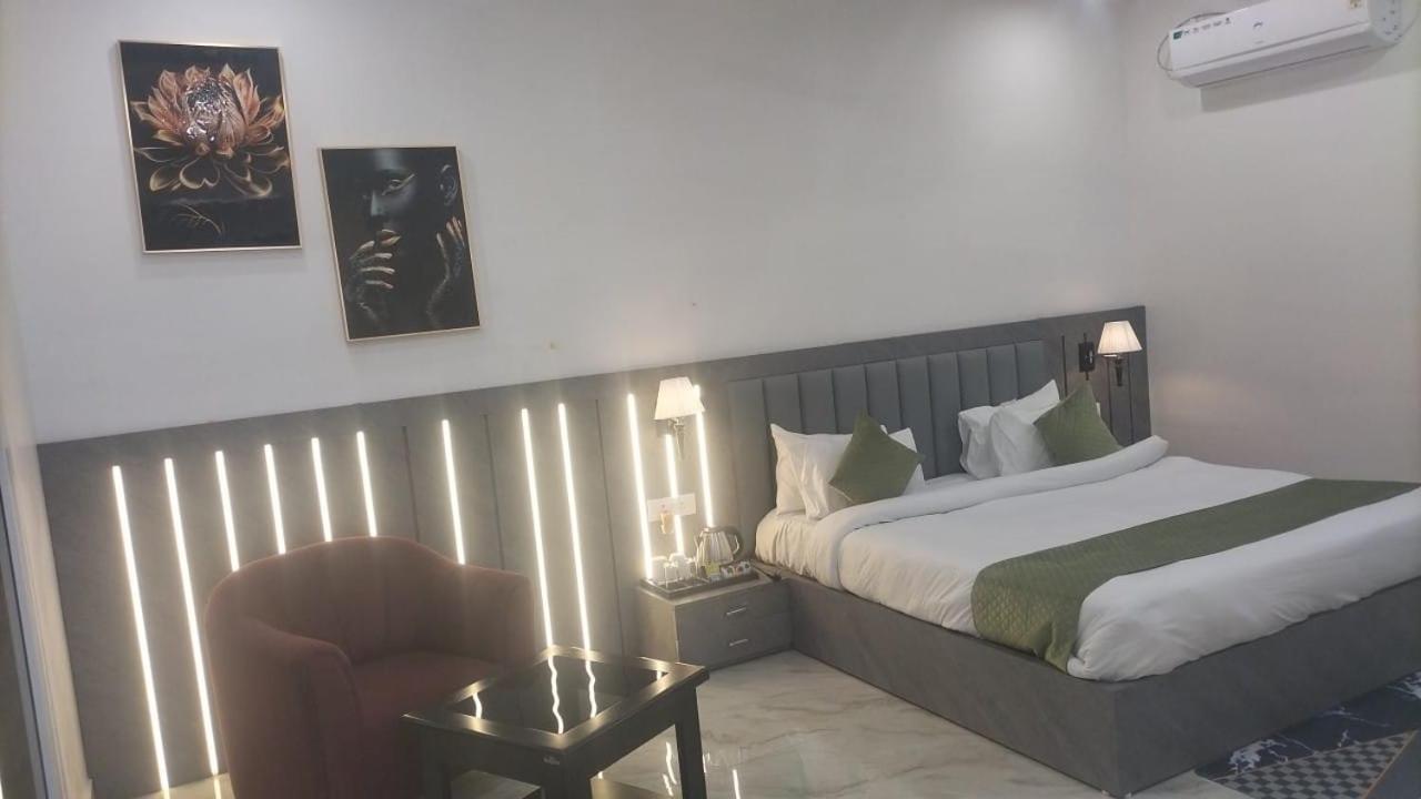 Hotel Eco Park Rewa Bagian luar foto