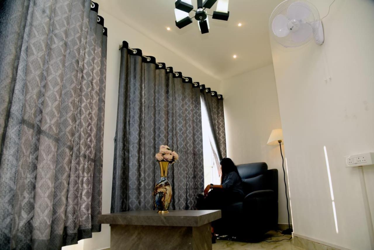 Hotel Eco Park Rewa Bagian luar foto
