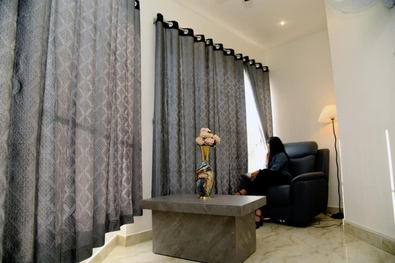 Hotel Eco Park Rewa Bagian luar foto