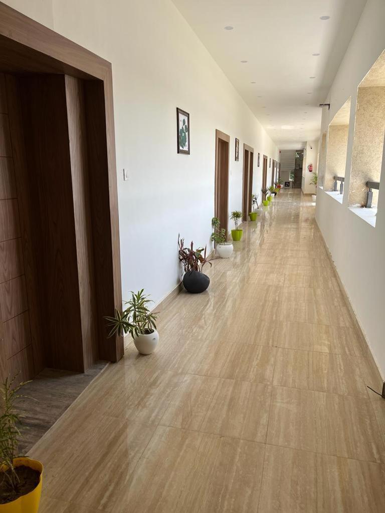 Hotel Eco Park Rewa Bagian luar foto