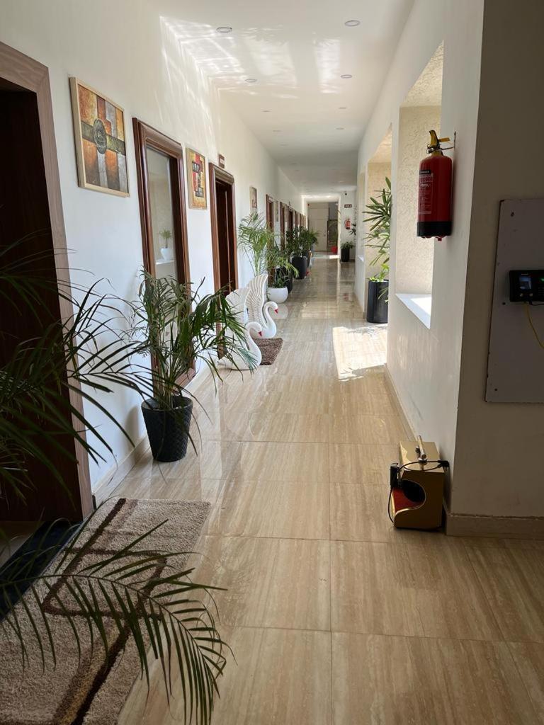 Hotel Eco Park Rewa Bagian luar foto